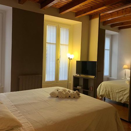 Studio Apartment Una Finestra Su Como Kültér fotó