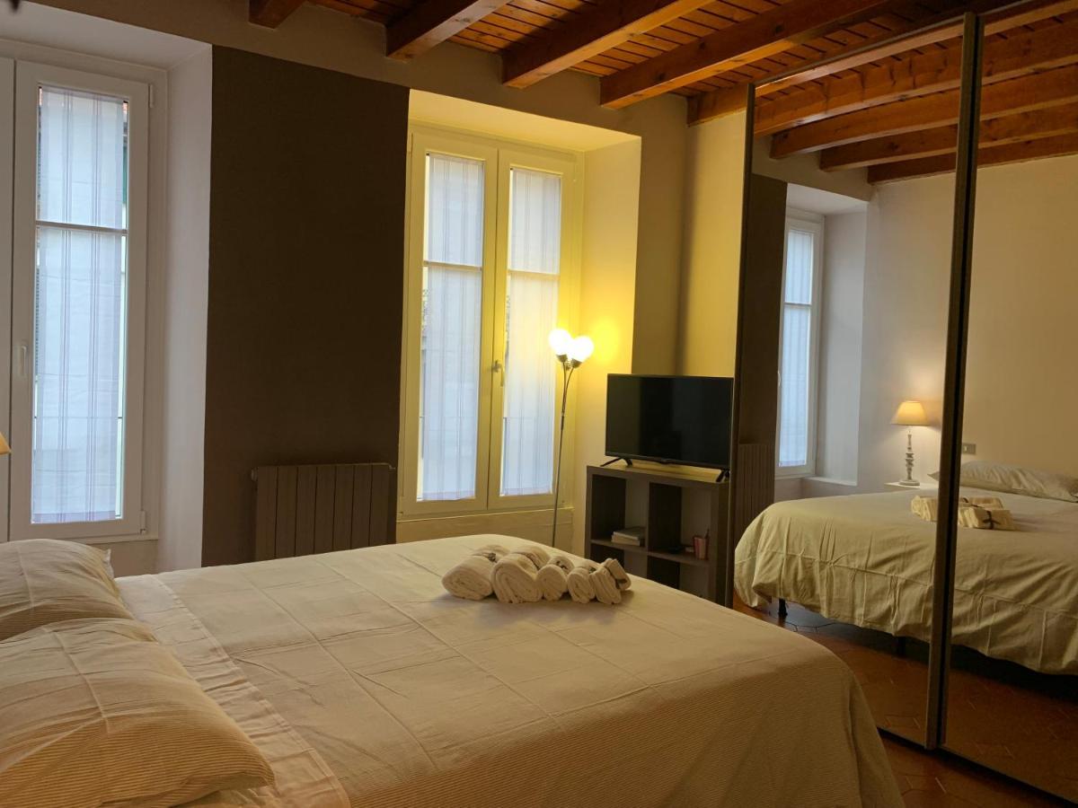 Studio Apartment Una Finestra Su Como Kültér fotó