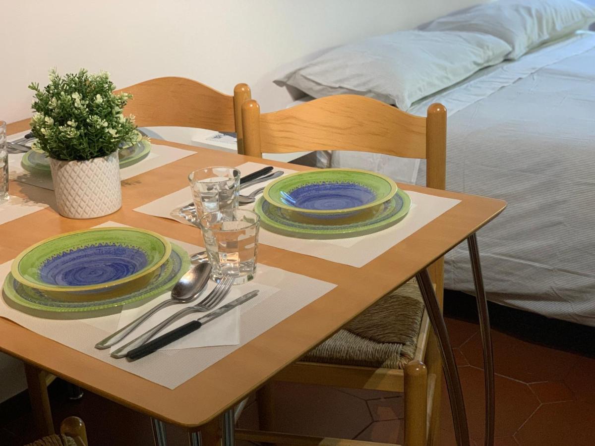 Studio Apartment Una Finestra Su Como Kültér fotó
