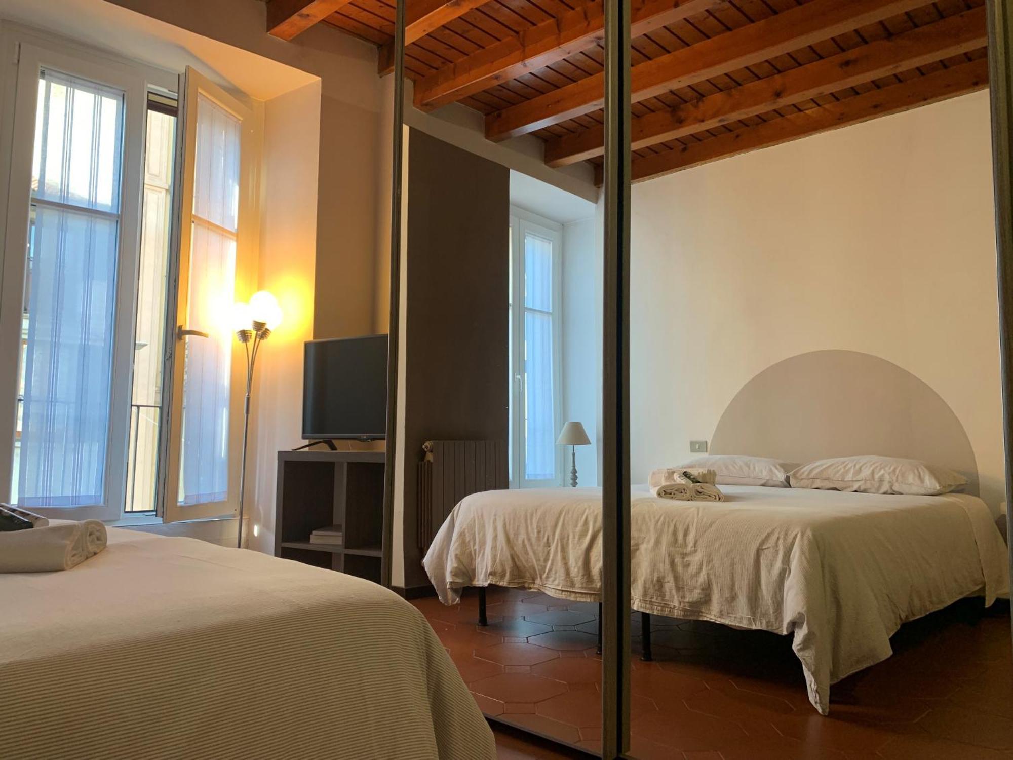 Studio Apartment Una Finestra Su Como Kültér fotó